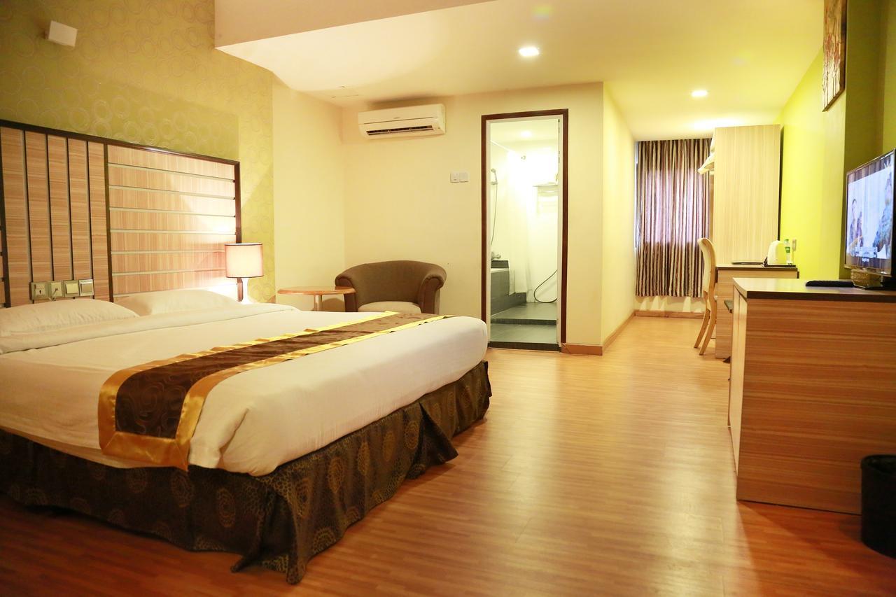 Uptown Hotel Rangun Kültér fotó