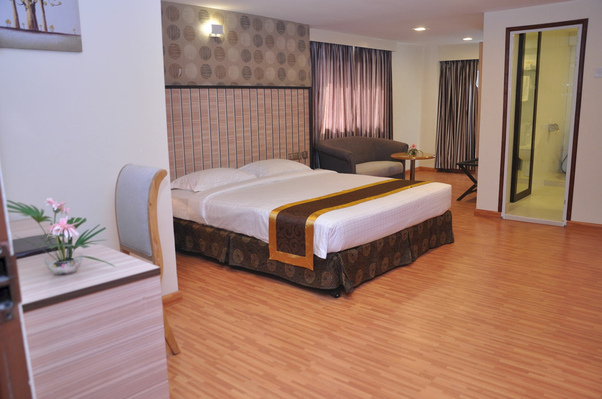 Uptown Hotel Rangun Kültér fotó
