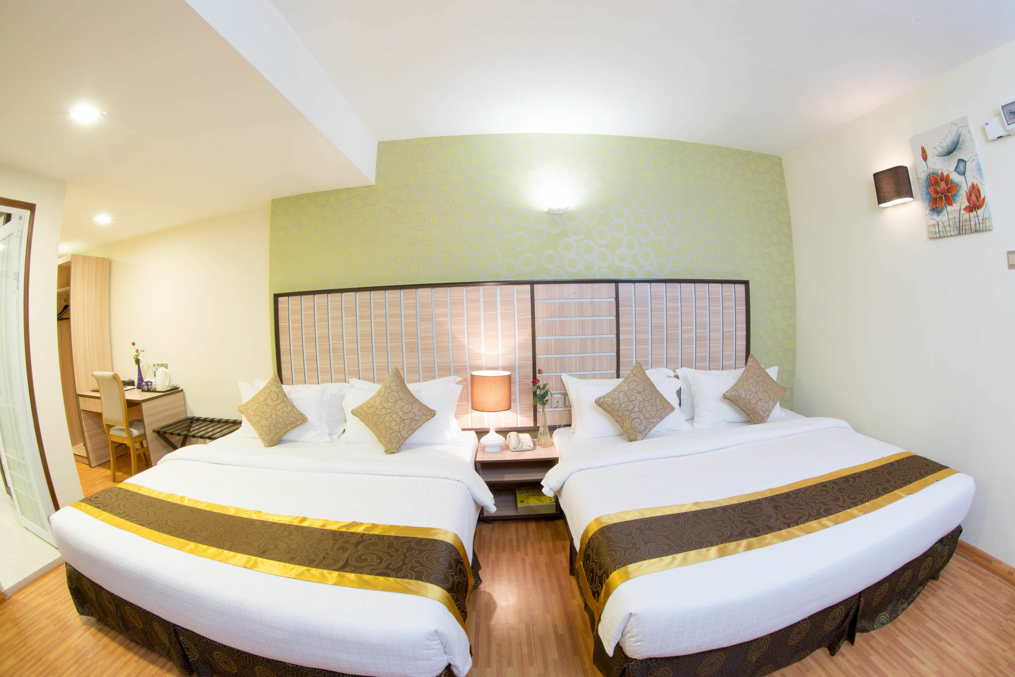 Uptown Hotel Rangun Kültér fotó