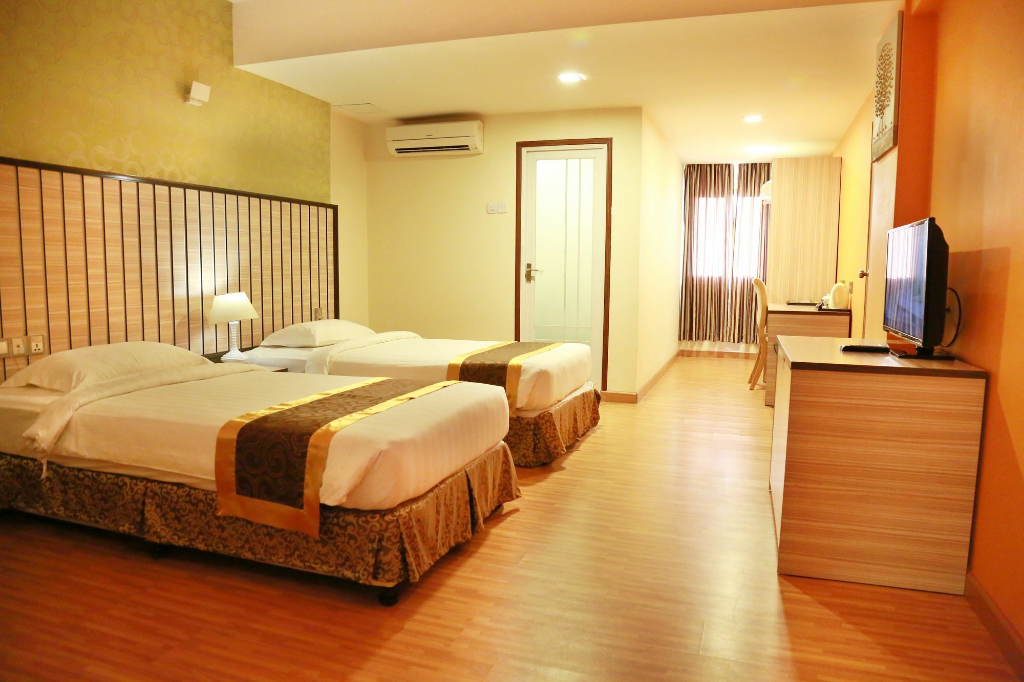 Uptown Hotel Rangun Kültér fotó