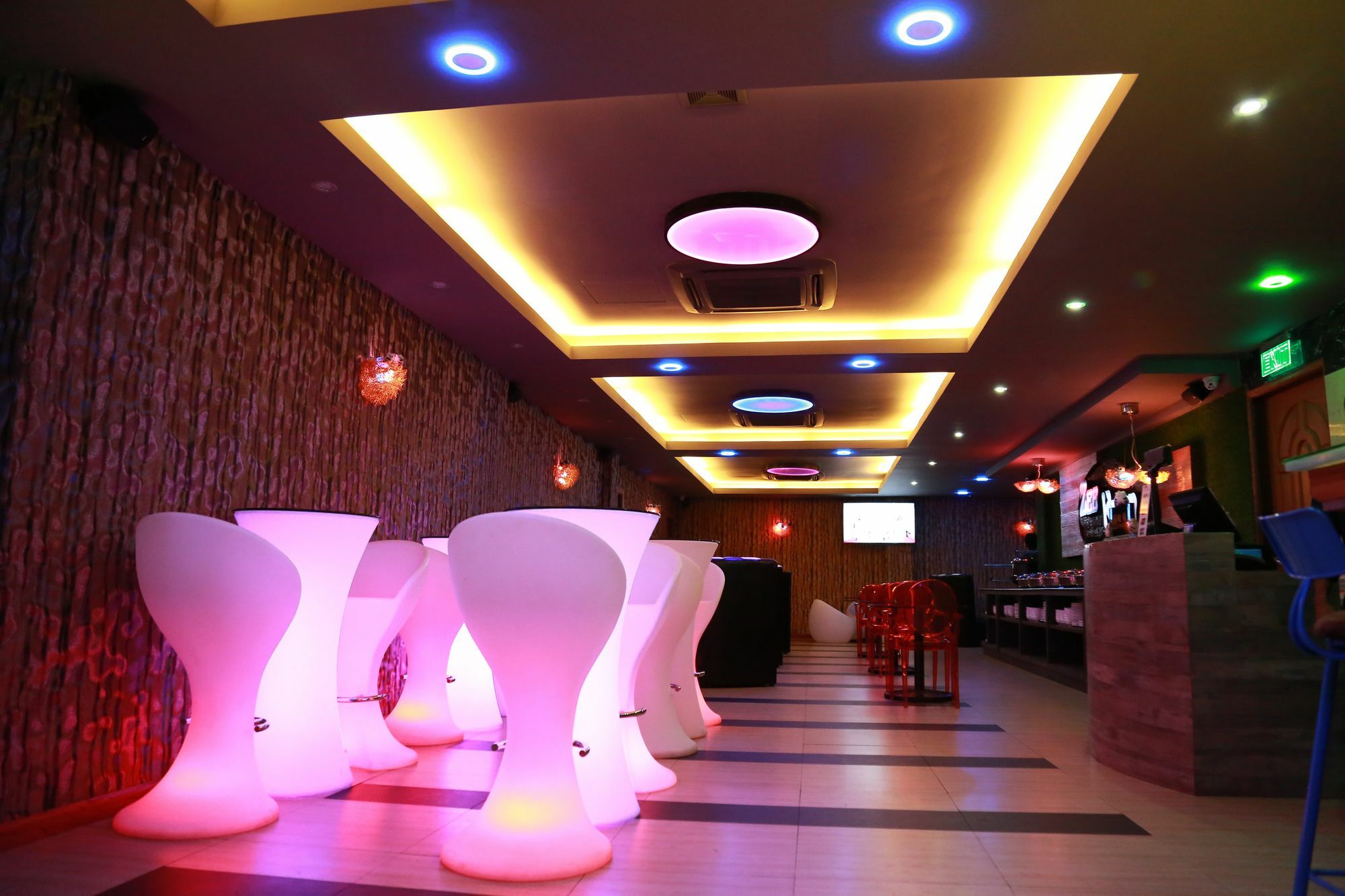 Uptown Hotel Rangun Kültér fotó