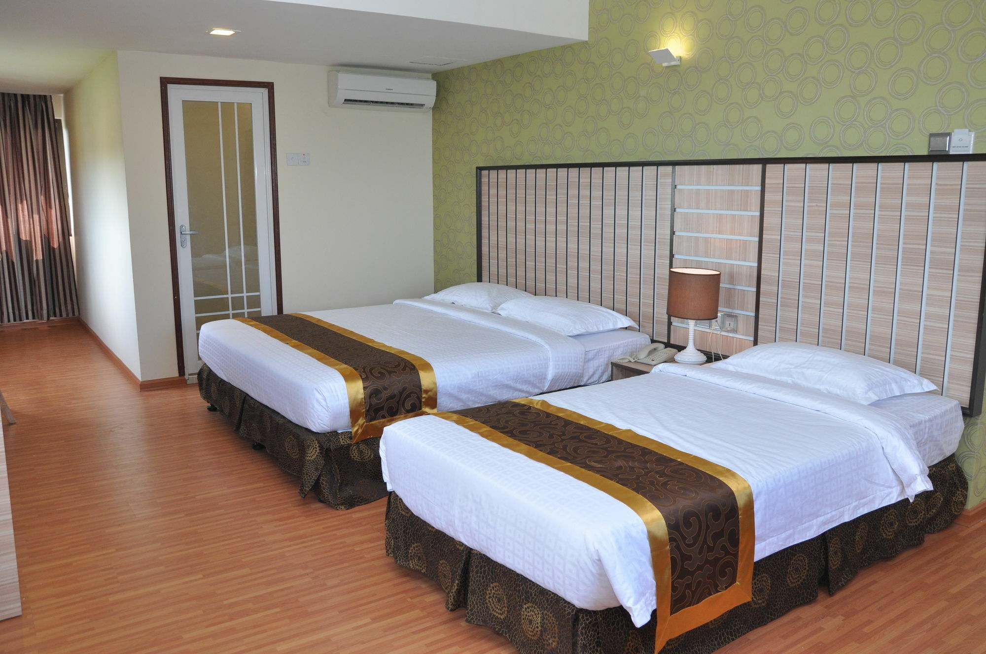 Uptown Hotel Rangun Kültér fotó