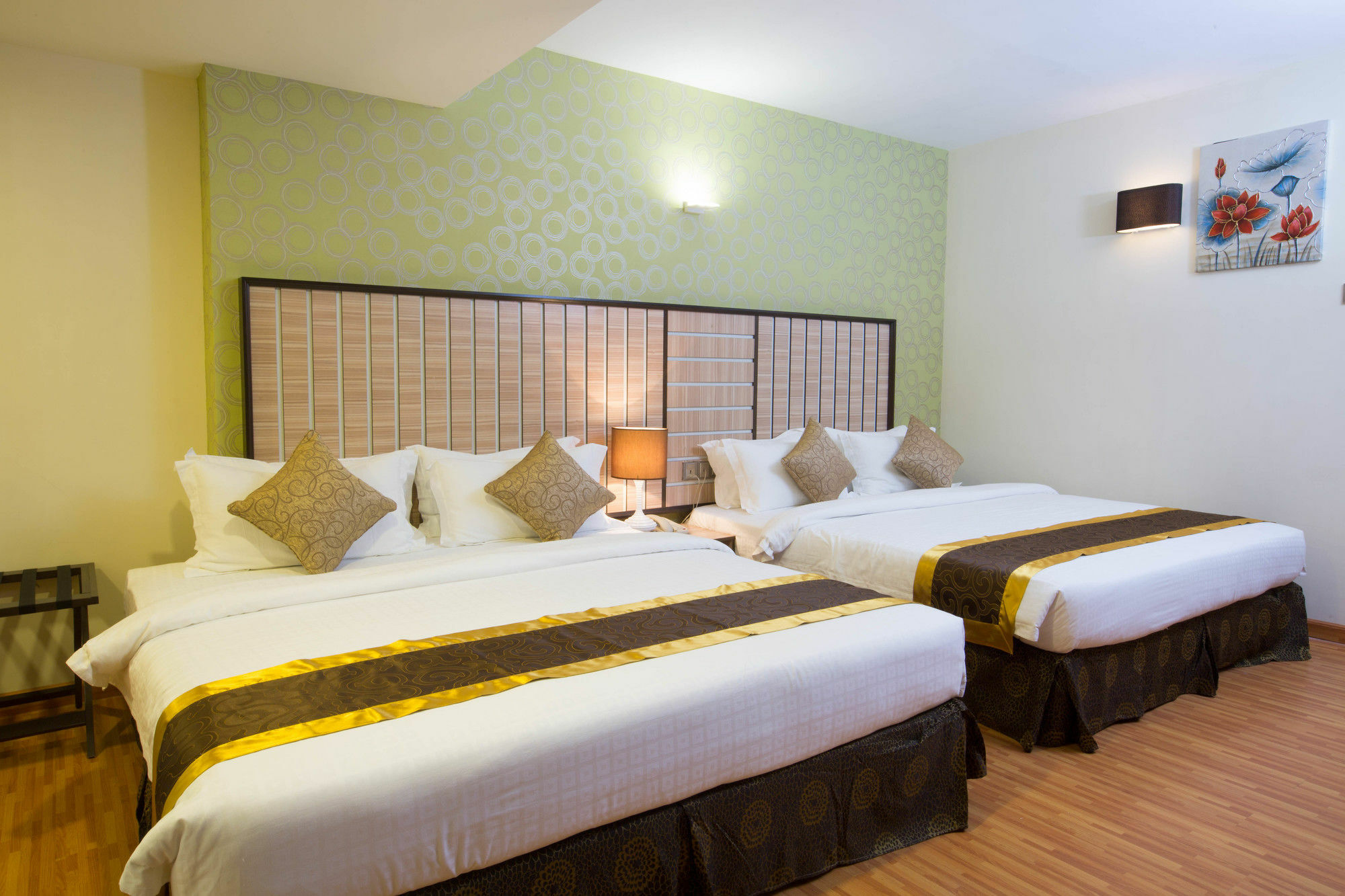 Uptown Hotel Rangun Kültér fotó