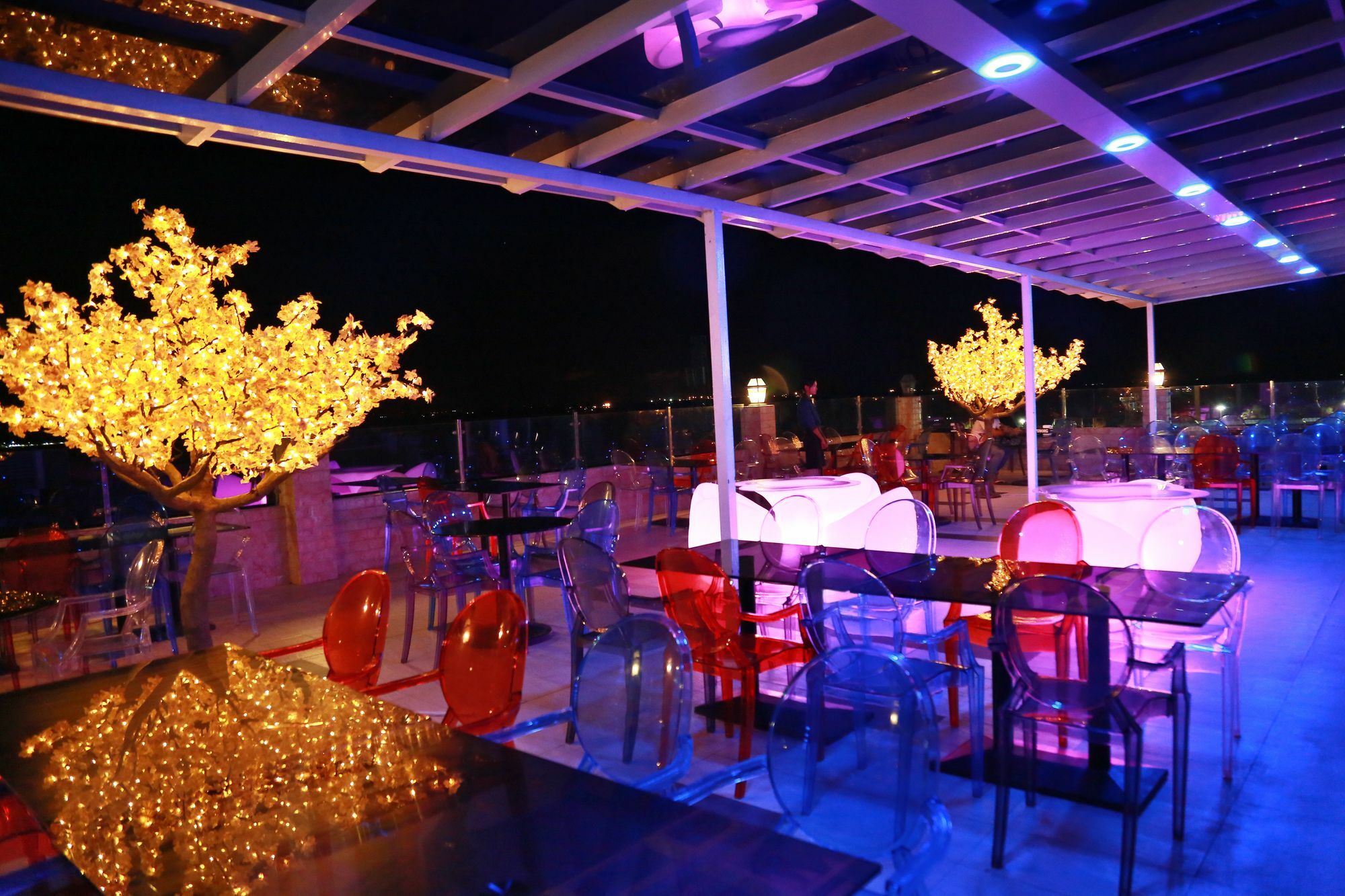 Uptown Hotel Rangun Kültér fotó